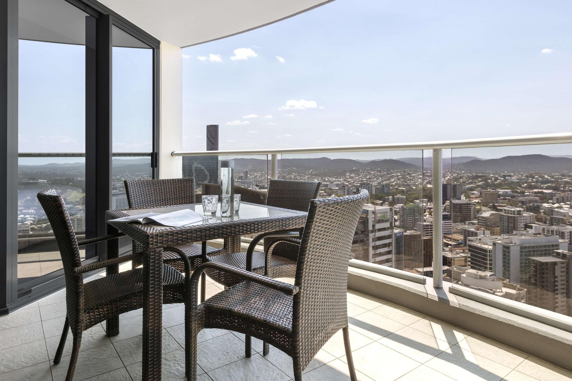 Oaks Brisbane Aurora Suites Exteriör bild