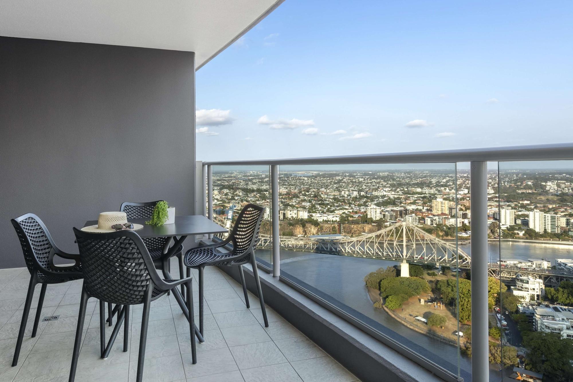 Oaks Brisbane Aurora Suites Exteriör bild