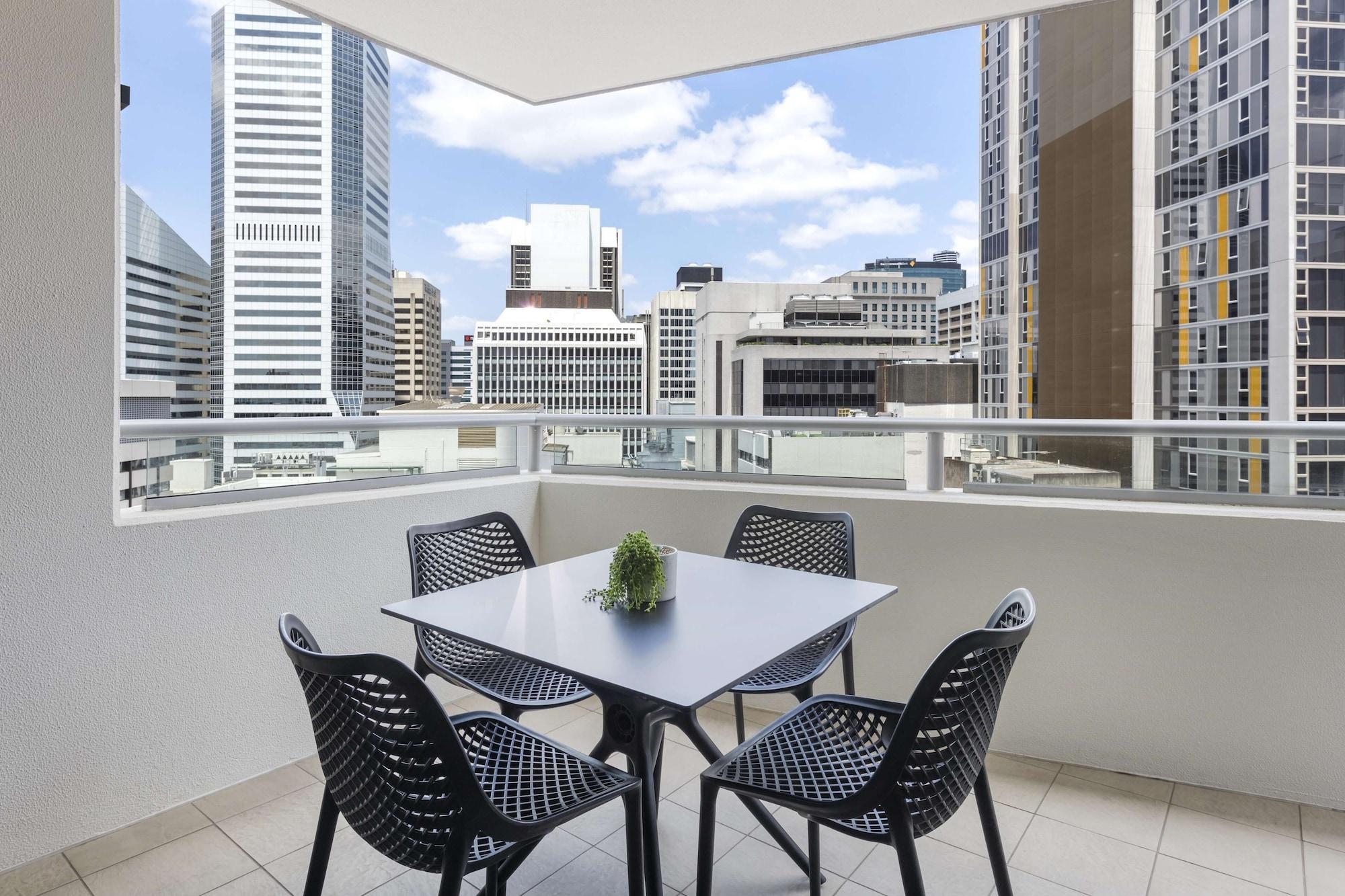Oaks Brisbane Aurora Suites Exteriör bild