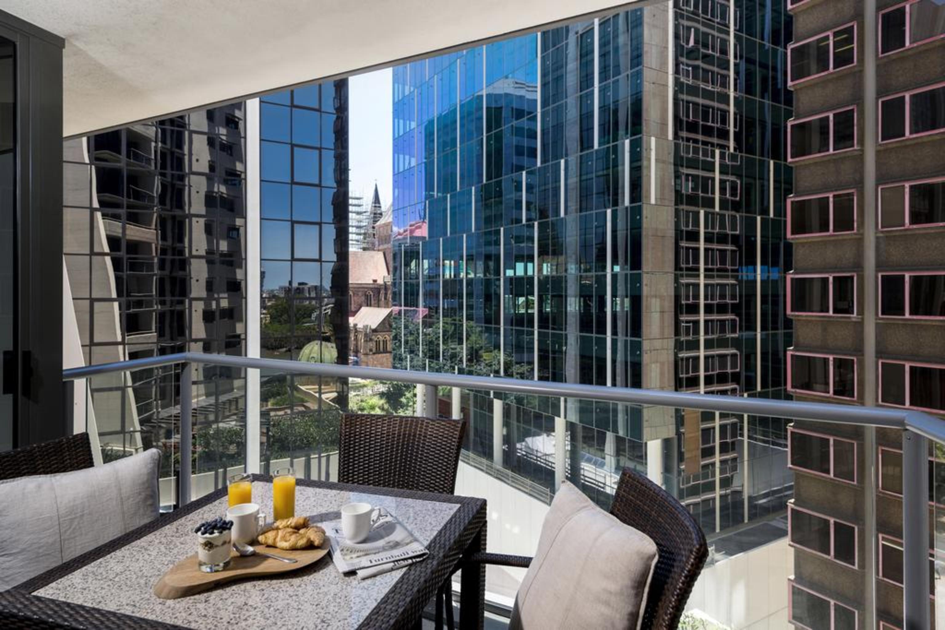 Oaks Brisbane Aurora Suites Exteriör bild