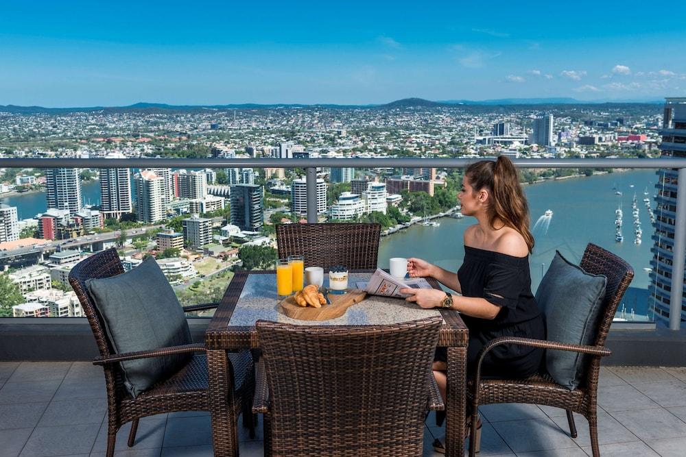 Oaks Brisbane Aurora Suites Exteriör bild